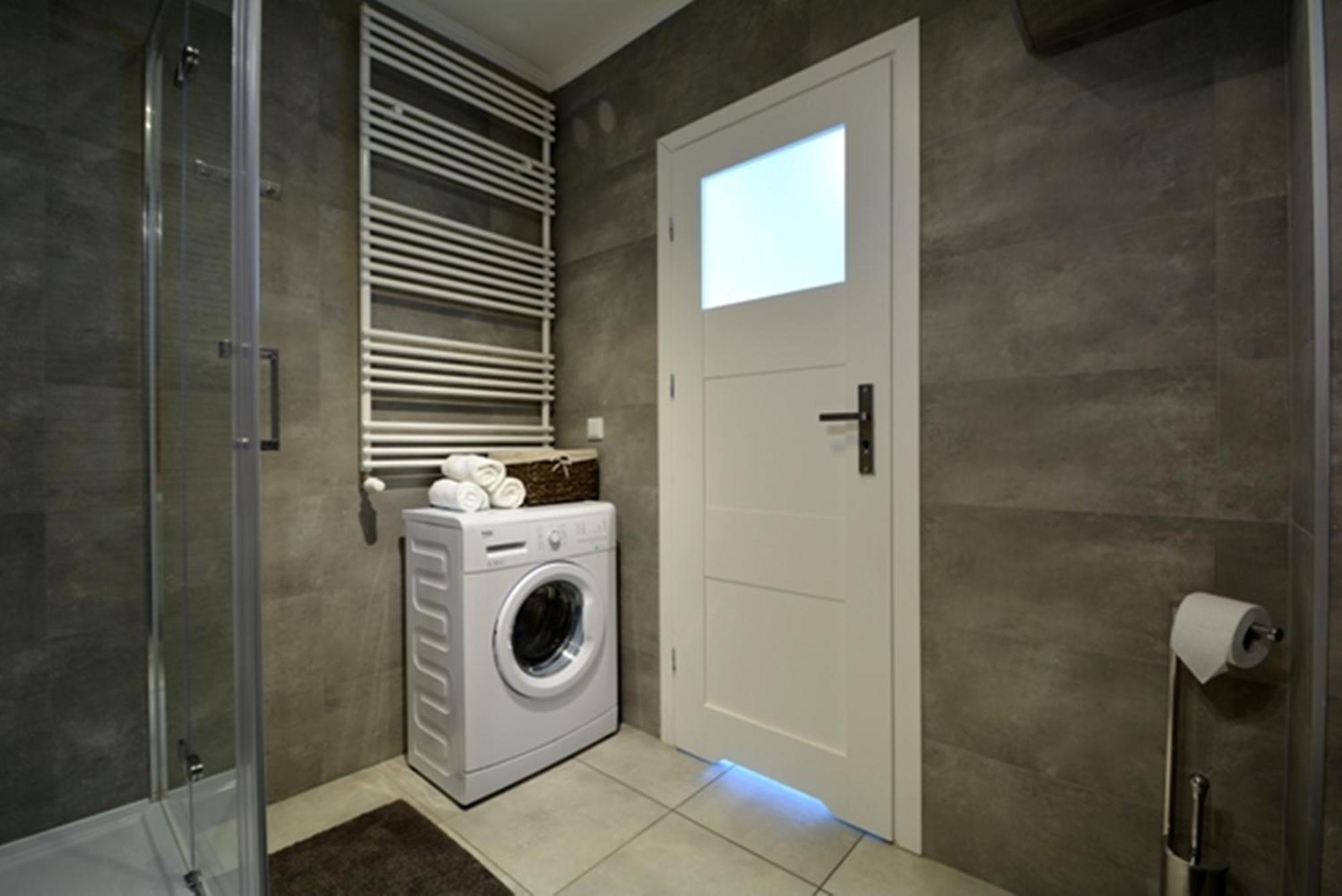 Apartament Wakacyjny Horyzont - Parking Gratis Miedzyzdroje Esterno foto